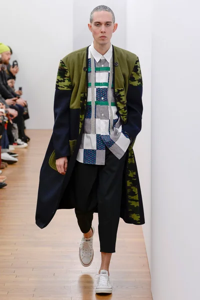 Look 22